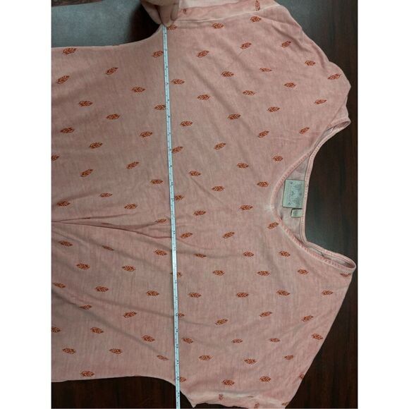 Dantelle Pink Feather V-Neck Blouse Size Large - Picture 6 of 7